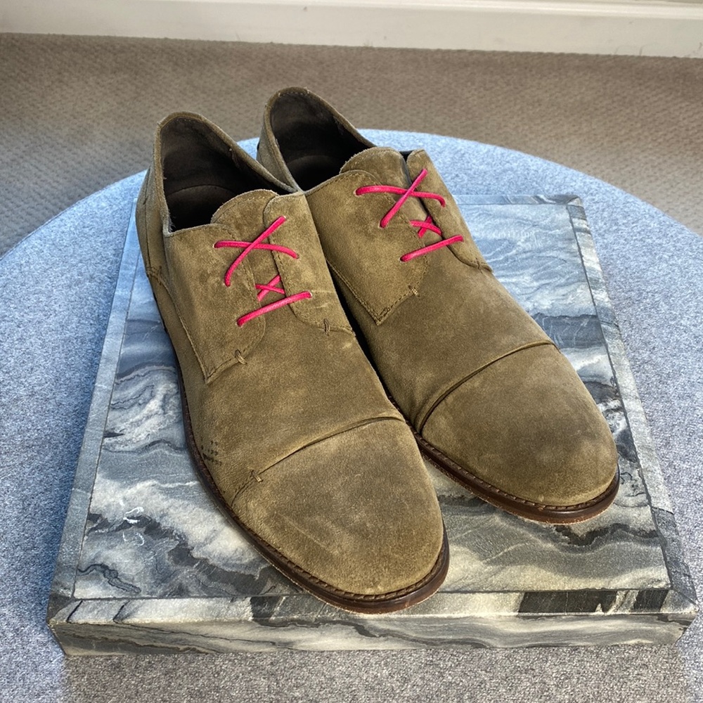 John Varvatos USA mens brown suede lace up shoes with red laces size 9.5